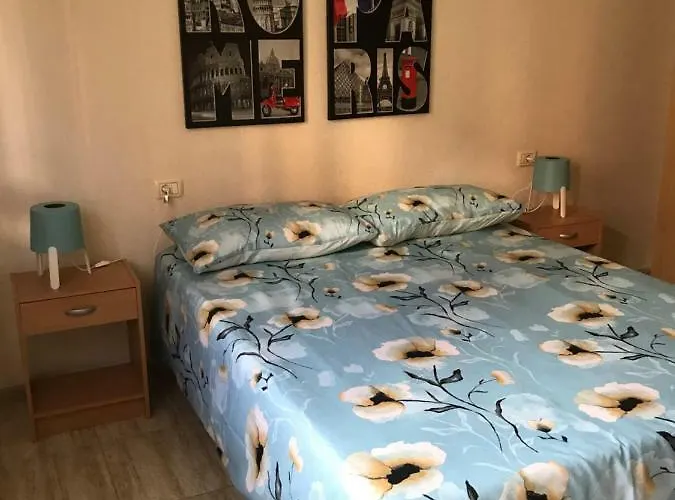 San Sebastián 65 * Santa Cruz de Tenerife